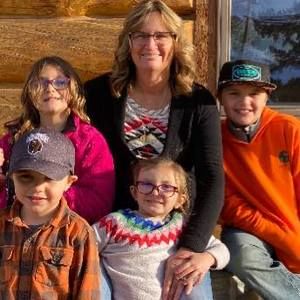 Meet your Posher, Becky